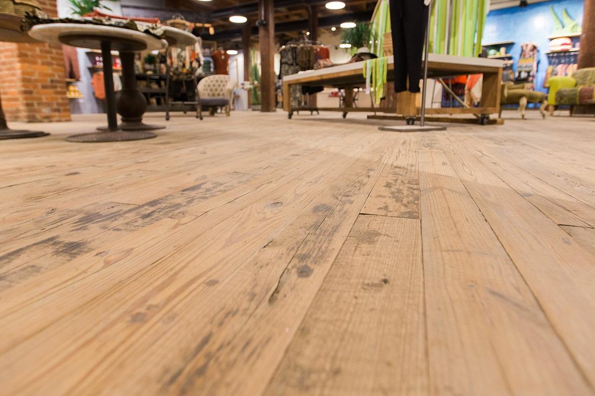 Heart Pine Dirty Top - Solid Flooring | Old World Timber
