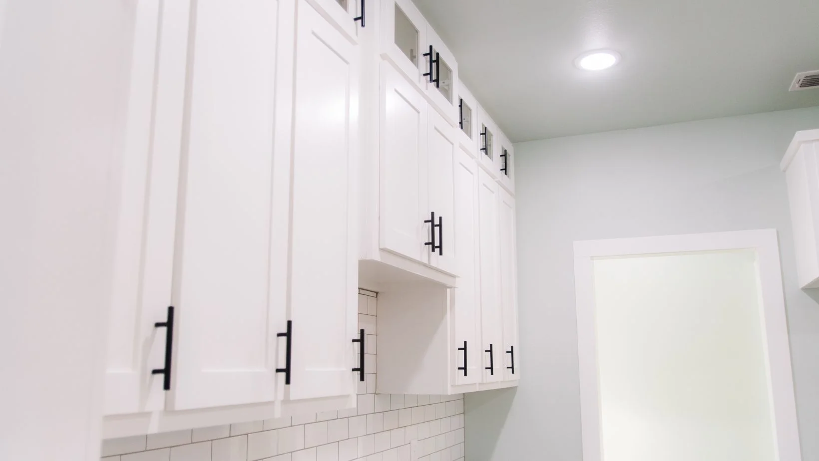 white kitchen shaker cabinets